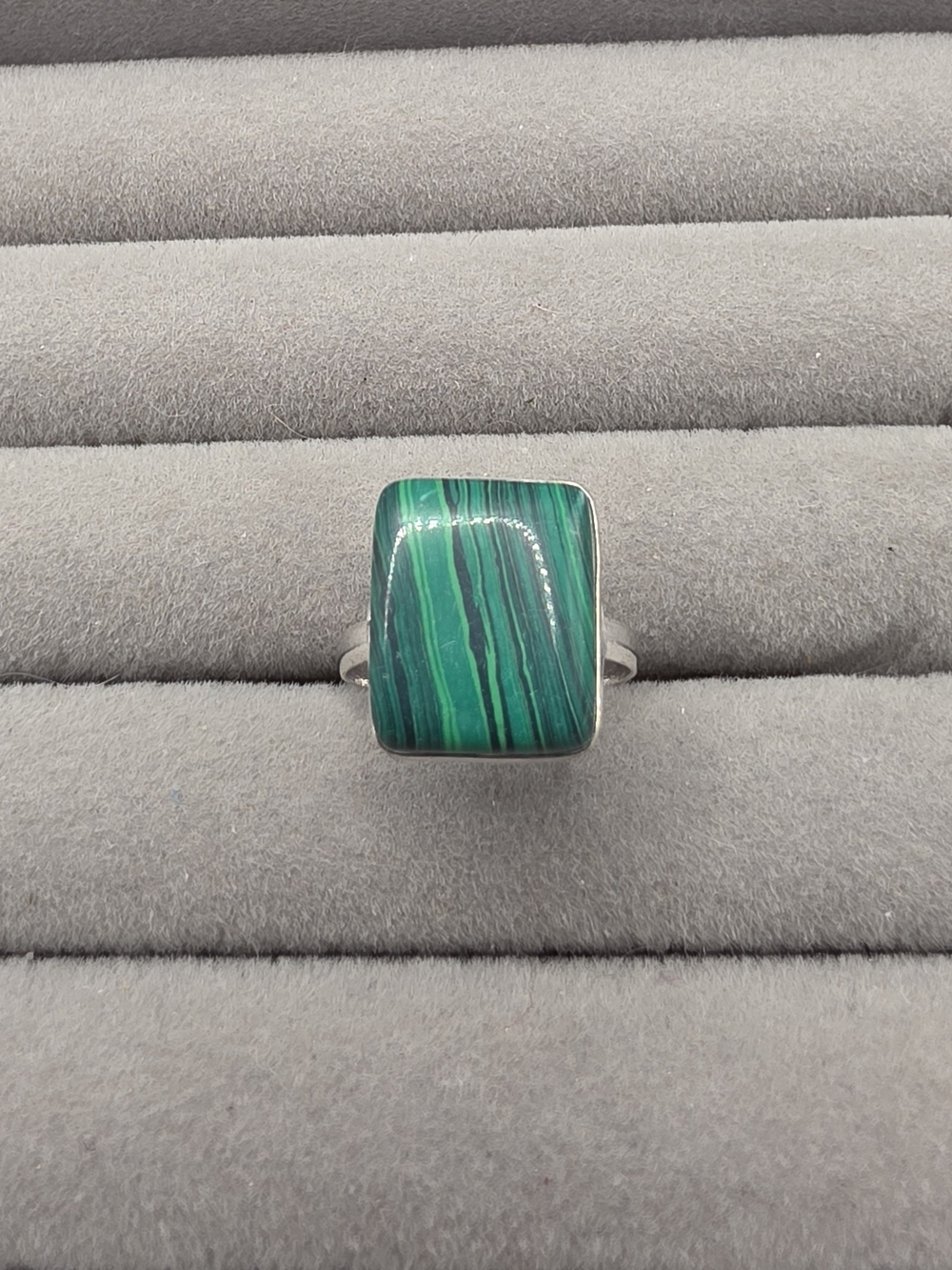 Green Faux Malachite-Style Silver Plated Ring Size 8 3/4 - Unbranded